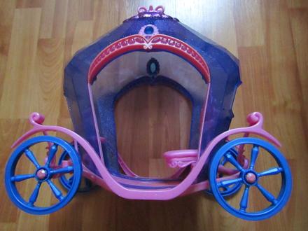 Plastový kočár pro princezny- panenky, 