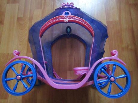 Plastový kočár pro princezny- panenky,