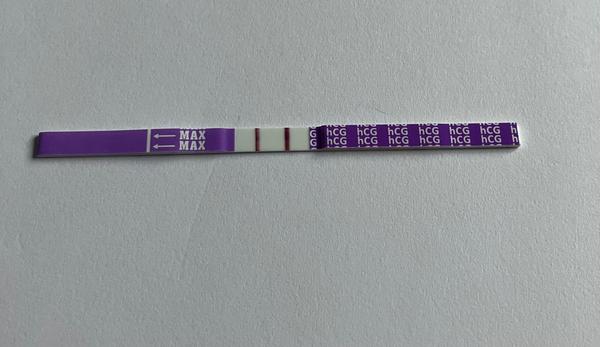 Časté pozitivní těhotenské testy a bolesti břicha. Co dělat?