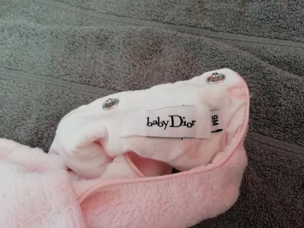 Originál nebo padělek Baby Dior?