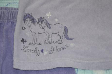 98 104 teplé froté pyžamko pyžamo s koníky, lupilu,98