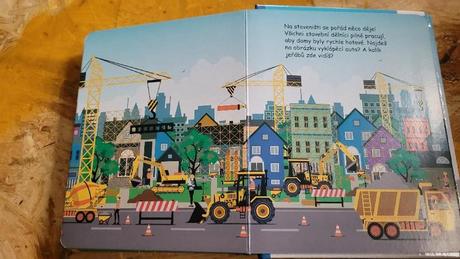 3x kniha (puzzle, vkládání puntíků),