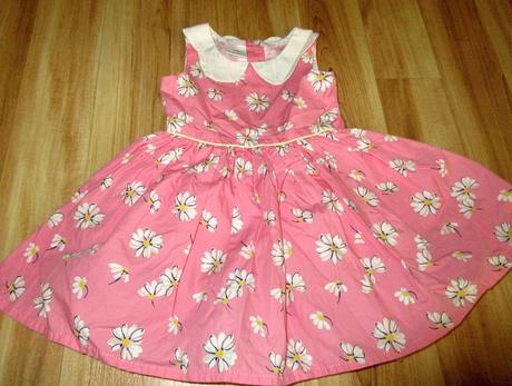 Květinkové šaty, next,86