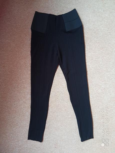 Legíny široká guma zn."esmara" vel "m", esmara,m