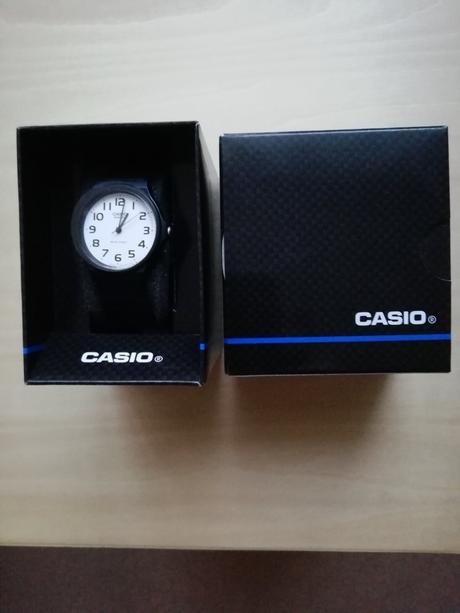 Náramkové hodinky casio, casio