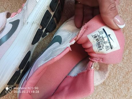 Tenisky zn."nike" vel."33", nike,33