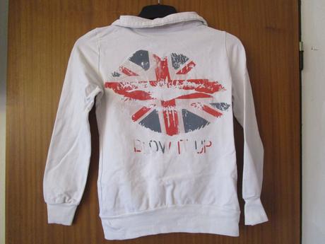 Pěkná bílá bavl. mikina, vel. s, zap. na zip, s