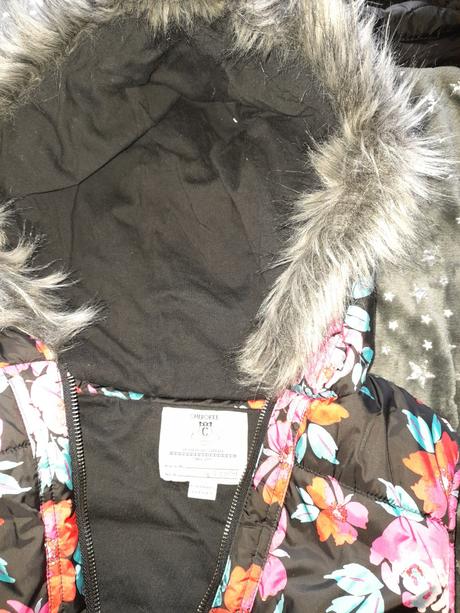 Vesta krásná květovaná s kapucou jarní/podzimní, 134