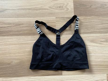 Dívčí podprsenka, 164