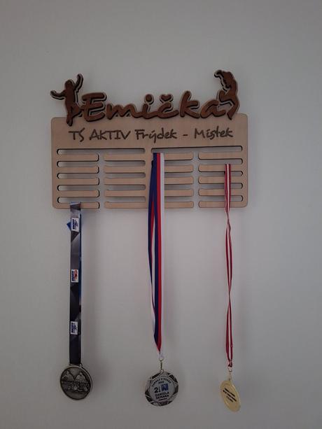 Věšák na medaile,