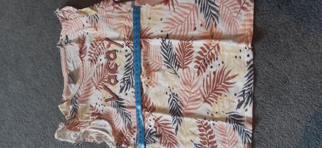 2 x triko bez rukavku, 128