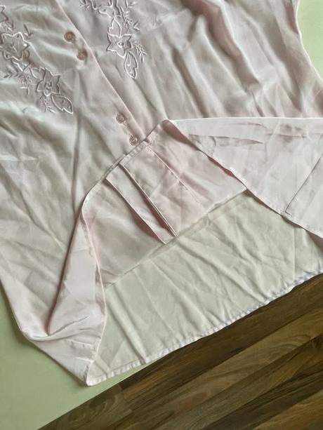 Růžová halenka s výšivkou, vel m, anne klein, s