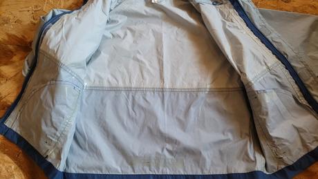 Bunda a tepláková souprava, 104