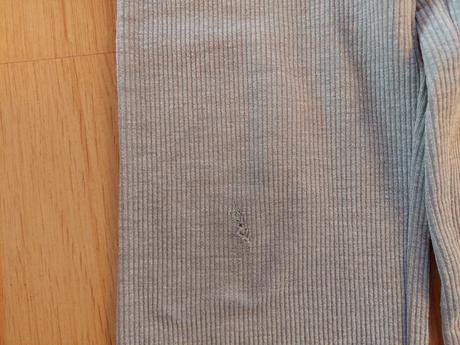 Tepláky zn. wolf, šedé-nápisy v. 110, wolf,110