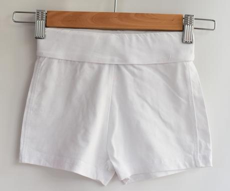 Kraťasy vel. 5 let, st. bernard,110