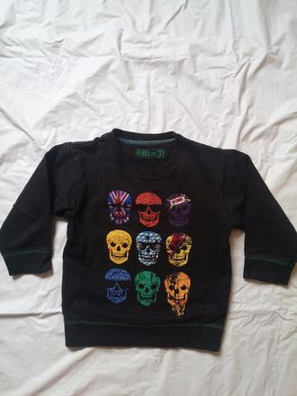 Mikina s lebkama, rebel,110
