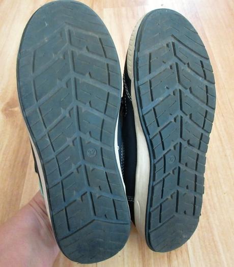 Tenisky se srdíčkem, 32