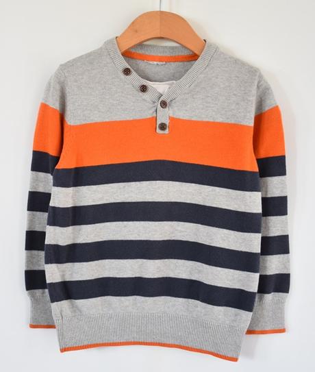 Svetr vel. 4 - 5 let, 110