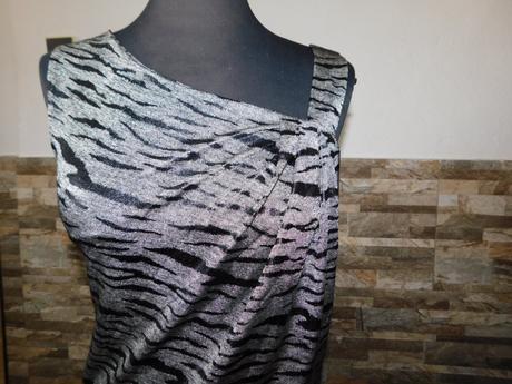 Dámské společenské šaty, m