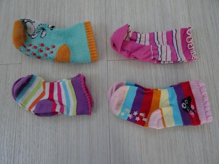 4x dívčí ponožky vel. 0-3 m, 62