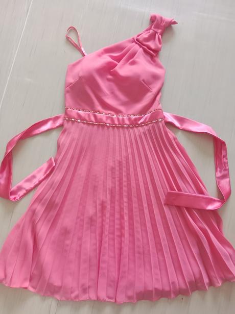 Krásné šaty vel.s, s