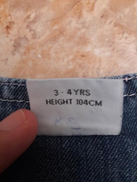 Šatičky s laclem next v.104, next,104