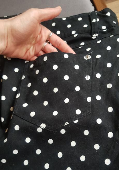 Puntíkatá sukně, bonprix,38