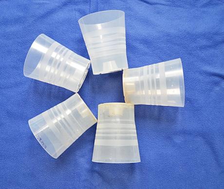 Květináč na orchidej,