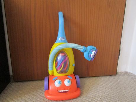 Playskool dusty, česky mluvící vysavač hasbro,