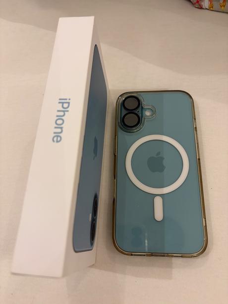Iphone 16 128gb modrozelená -, apple