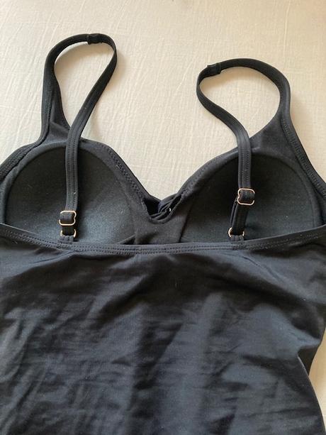 Zeštíhlující plavky, s