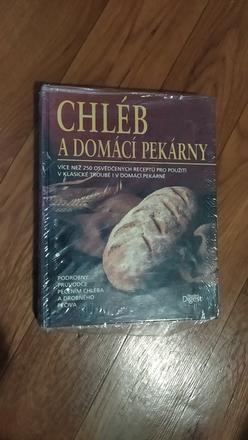 Chléb a domácí pekárny,