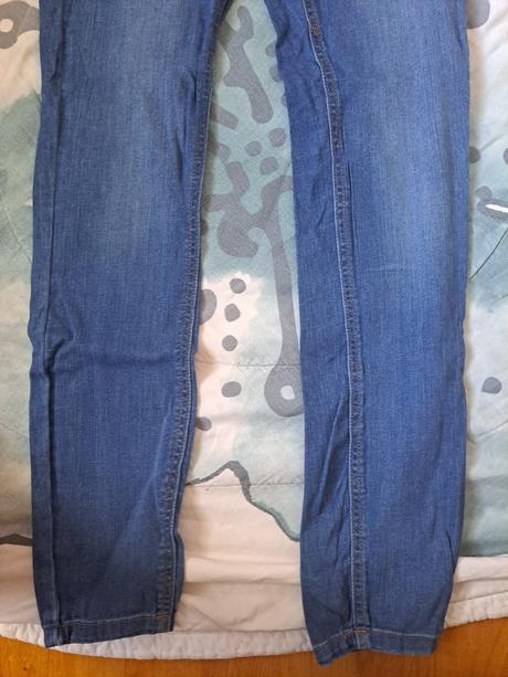 Džíny, amisu,28