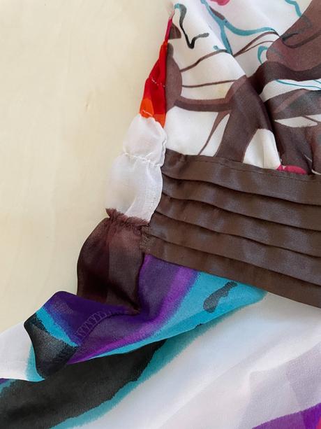 Letní šatičky, vel není cca xs/s, kosmetické vady, s