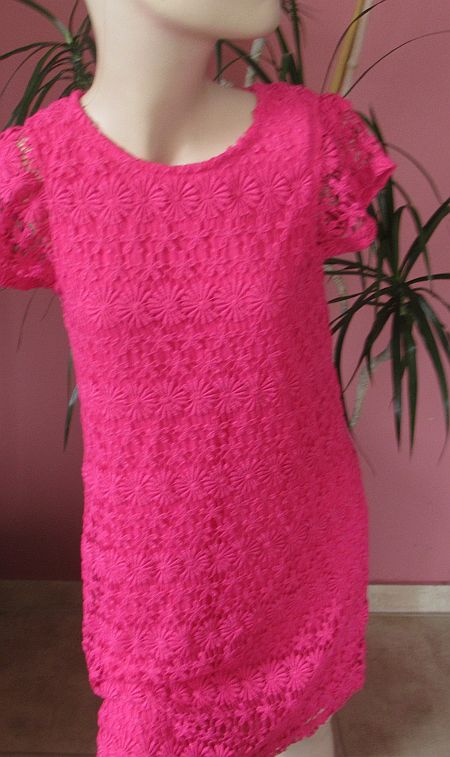 Dívčí šaty, tu,140