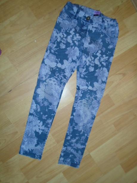 Kalhoty džíny vel 6/7 let, f&f,122