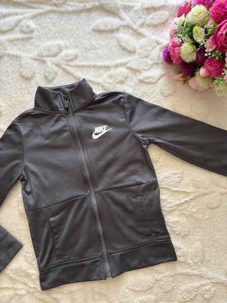 K12/ mikina šedá zn. nike -v.110-116, nike,116