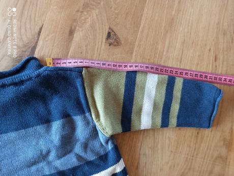 Pruhovaný svetr, 80