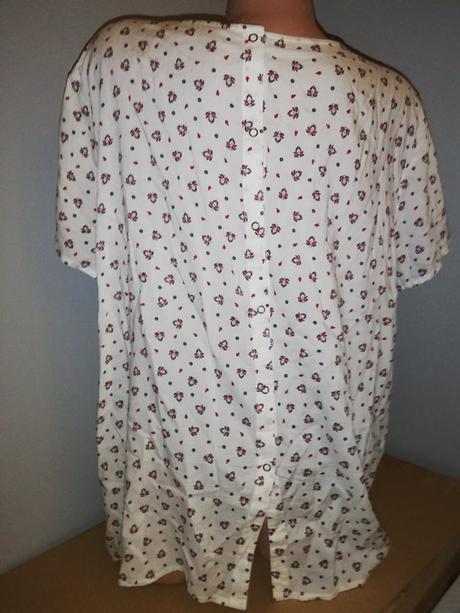 Krásná halenka vel.52, clockhouse,52