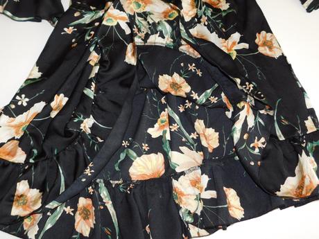 Dámské lehké šaty, 56