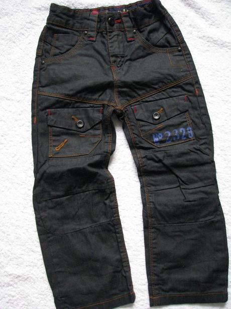 Tmavě modré sportovní rifle, next,110