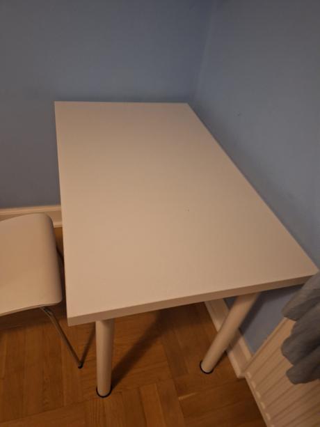 Ikea židle a stul psací + skříň aneboda zdarma, 