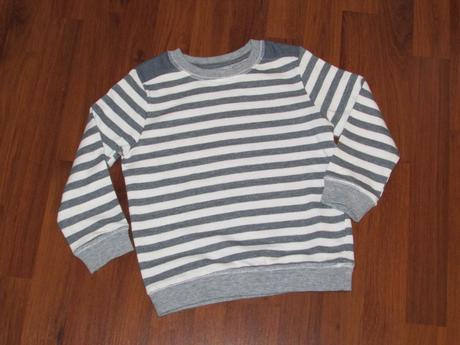Mikina s proužkami, 110