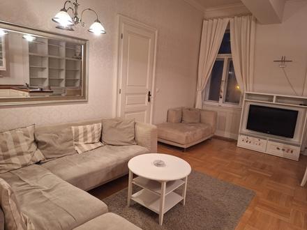 Obyvak ikea pohovka, lezadlo, konferencni stolek,, 