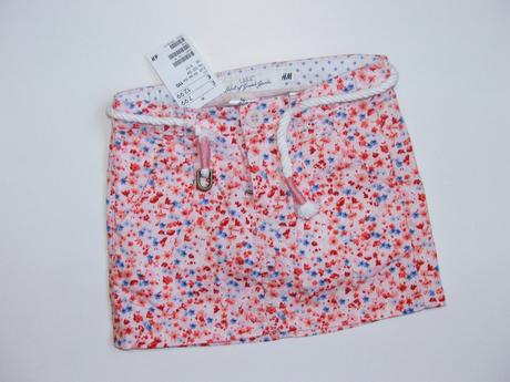P53 nenošená květovaná sukně vel. 4-5 let, h&m,110