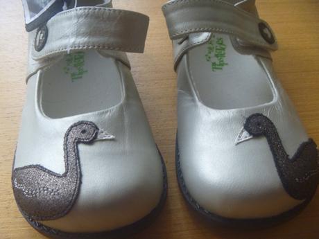 Nové barefoot stříbrné baleríny s labutí vel. 27, 27