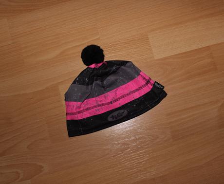 Funkční čepice dráče, 104