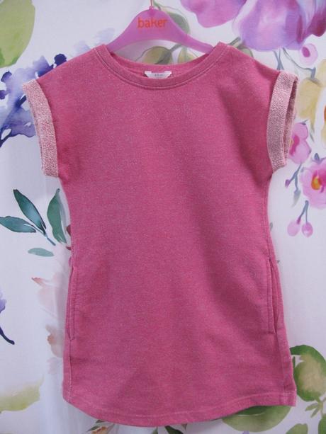 Bavlněné sytě růžové šaty s třpytkou, 110