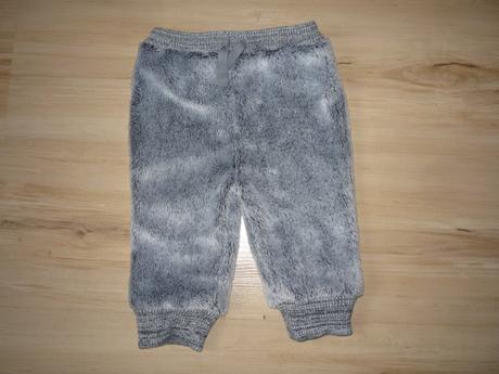 Teplé chlupaté tepláky next, next,68