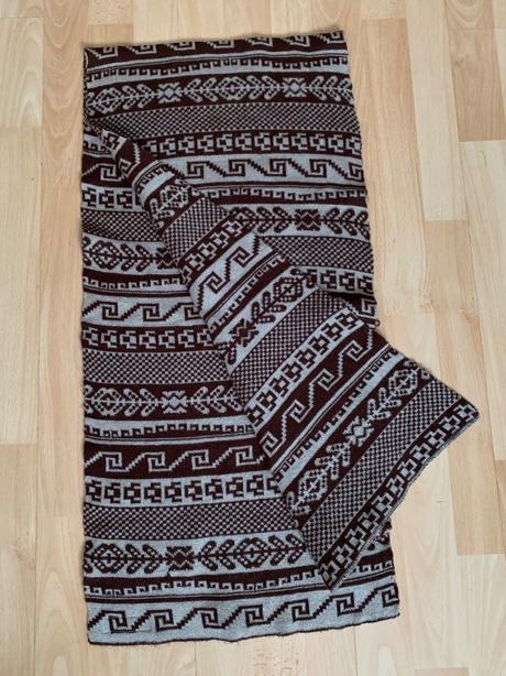 Hnědá šála kama 160x38 cm,